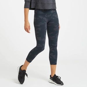 1. SPANX Look at Me Now Seamless Cropped Leggings
